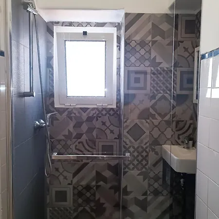 Hostal Happy Day House