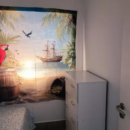 Hostal Happy Day House *